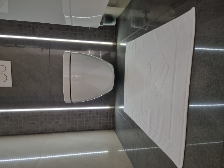 Koberec 50x70 hotelový z 100% bavlny