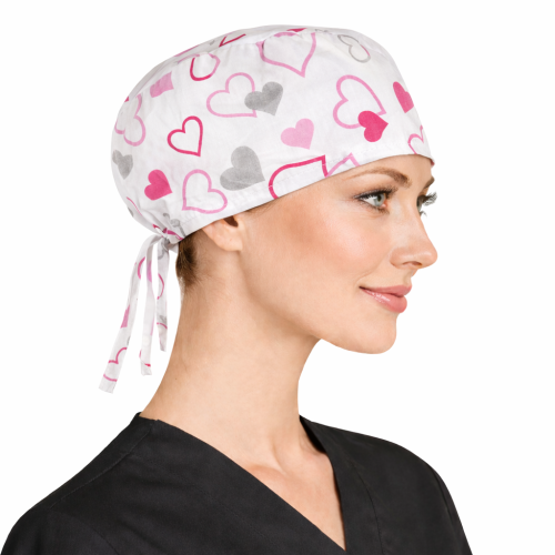 Czepek medyczny w kolorowe bajkowe wzory dla medyków W17 widok z boku.png