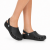 Obuwie medyczne wodoodporne Prmia Clog kolor czarny widok na stopach.png